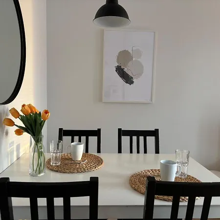 Hanki Serene Aurora 2bd Near Centre Public Free Parking